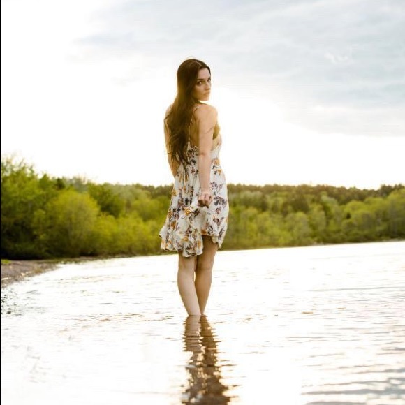 Meet your Posher, Shelby - Picture 1 of 1